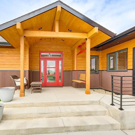 Red Lodge Home With Outdoor Kitchen And Fire Table! Exterior photo