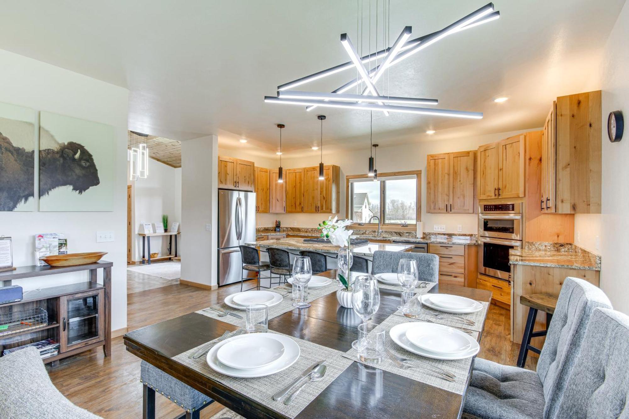 Red Lodge Home With Outdoor Kitchen And Fire Table! Exterior photo